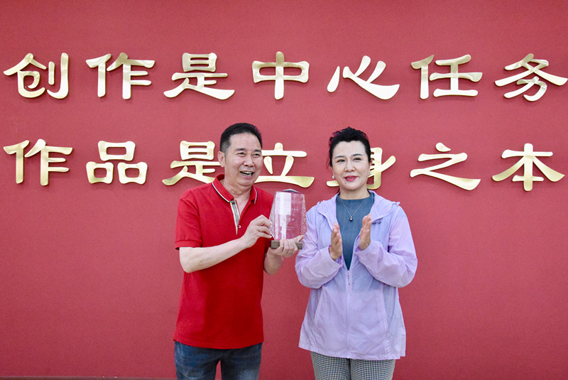 2_副本.jpg 2_副本.jpg