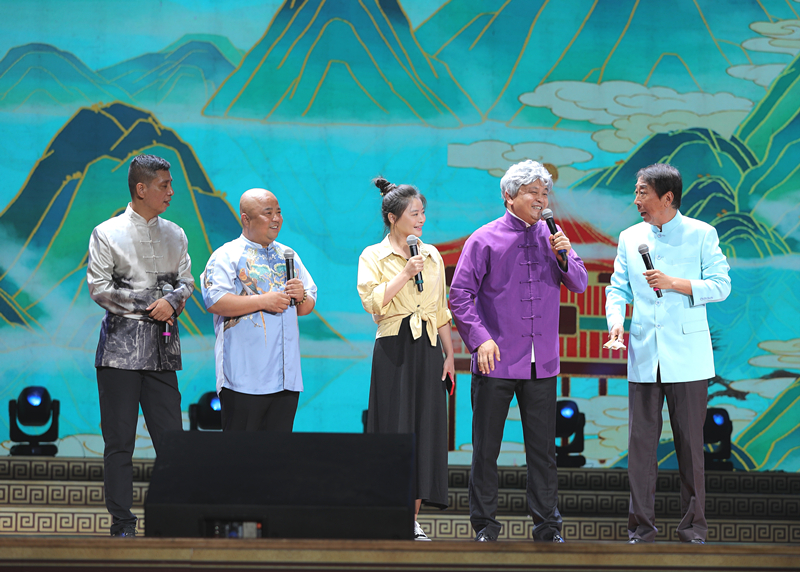 送歡笑慰問演出_副本.jpg 送歡笑慰問演出_副本.jpg