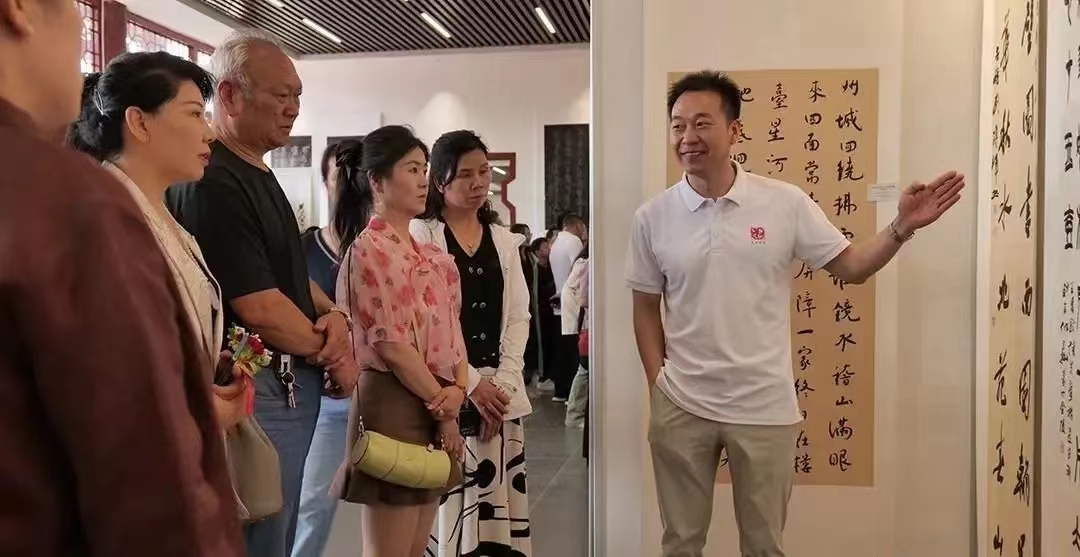 觀展2.jpg 觀展2.jpg